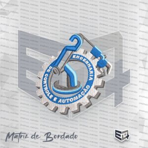 Matriz de bordado colorida do símbolo de Engenharia de Controle e Automação, com uma engrenagem prateada, braço robótico azul em destaque central e texto circular bordado em branco sobre fundo azul