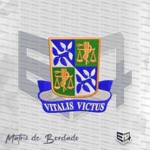 Matriz de bordado digital do brasão da Escola de Nutrição da UFBA, com escudo dividido em verde e branco, símbolos de balança dourada e folhas azuis, e flâmula com o texto 'VITALIS VICTUS'