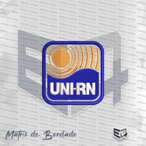 Matriz de bordado do logotipo UNI-RN com design quadrado de cantos arredondados, apresentando elementos circulares em dourado, fundo azul e texto branco em relevo, com acabamento profissional simulando fios de cetim.