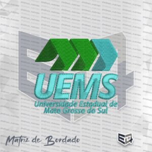 Matriz de bordado institucional da UEMS com elementos geométricos em verde e azul, sigla em destaque e o nome "Universidade Estadual de Mato Grosso do Sul" na base.