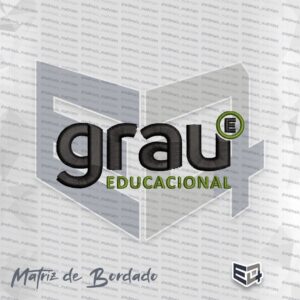 Matriz de bordado computadorizado em fundo preto exibindo o logotipo da instituição "Grau Educacional". A palavra principal "grau" está escrita em letras minúsculas com preenchimento espesso em pontos cheios na cor grafite escuro. Abaixo, a palavra "EDUCACIONAL" está bordada em letras maiúsculas com linha verde-oliva. No canto superior direito, há um pequeno círculo verde-oliva contendo a letra "E" em seu centro.