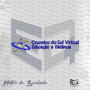 Matriz de bordado computadorizado disposta horizontalmente da Cruzeiro do Sul Virtual Educação a Distância. À esquerda, exibe o símbolo de uma estrela estilizada de cinco pontas bordada em ponto cheio na cor cinza prateada, entrelaçada por um anel elíptico orbital na cor azul royal. À direita, o texto em duas linhas traz as inscrições "Cruzeiro do Sul Virtual" e "Educação a Distância" com letras arredondadas em ponto cheio azul escuro.