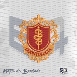 Matriz de bordado computadorizado do brasão clássico de Odontologia. A imagem apresenta um escudo central na cor vermelho rubro emoldurado por arabescos ornamentais na cor dourada. Ao centro do escudo, está bordado o bastão de Esculápio com uma serpente entrelaçada na cor dourada. Na base inferior, em uma faixa dourada arqueada, lê-se a palavra "ODONTOLOGIA" em letras maiúsculas vermelhas.