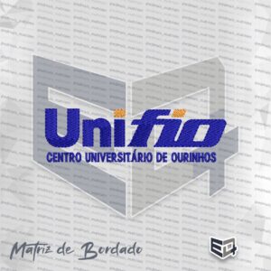 Matriz de bordado computadorizado do logotipo do UniFiO - Centro Universitário de Ourinhos. A imagem mostra a palavra "UniFiO" bordada em letras estilizadas em tom azul royal, com os pingos dos caracteres "i" destacados na cor amarelo ouro. Logo abaixo, está bordada a frase "CENTRO UNIVERSITÁRIO DE OURINHOS" em letras maiúsculas na cor azul royal.